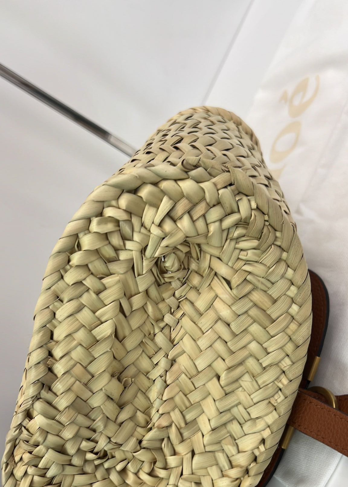 Chole’ paglia e pelle